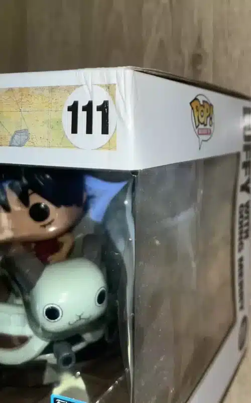 funko-pop-luffy-with-going-merry-caja-dañada-2